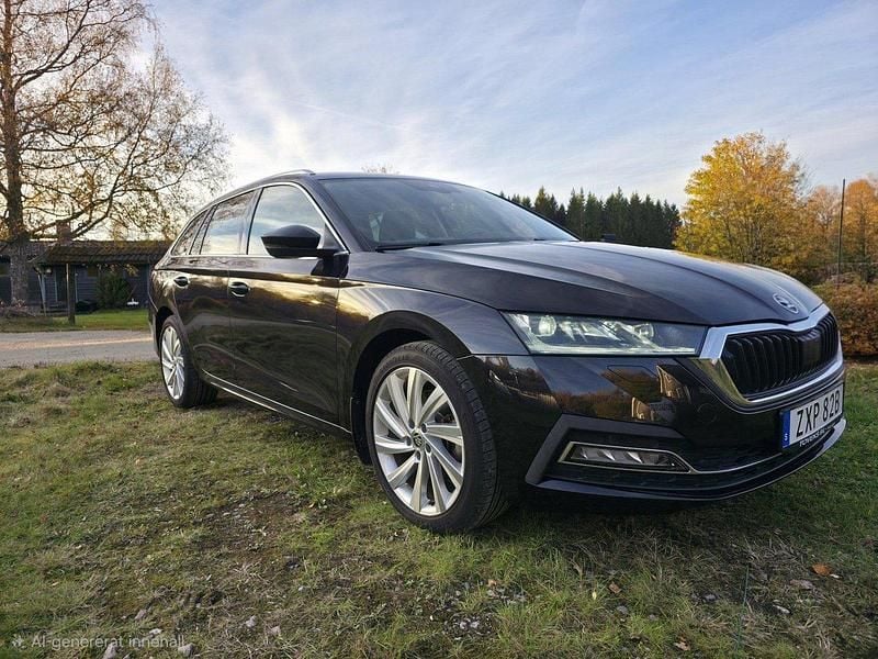 Svart Begagnad 2021 Skoda Octavia Kombi | 240 000 kr (Superpris) - Bild 1/4