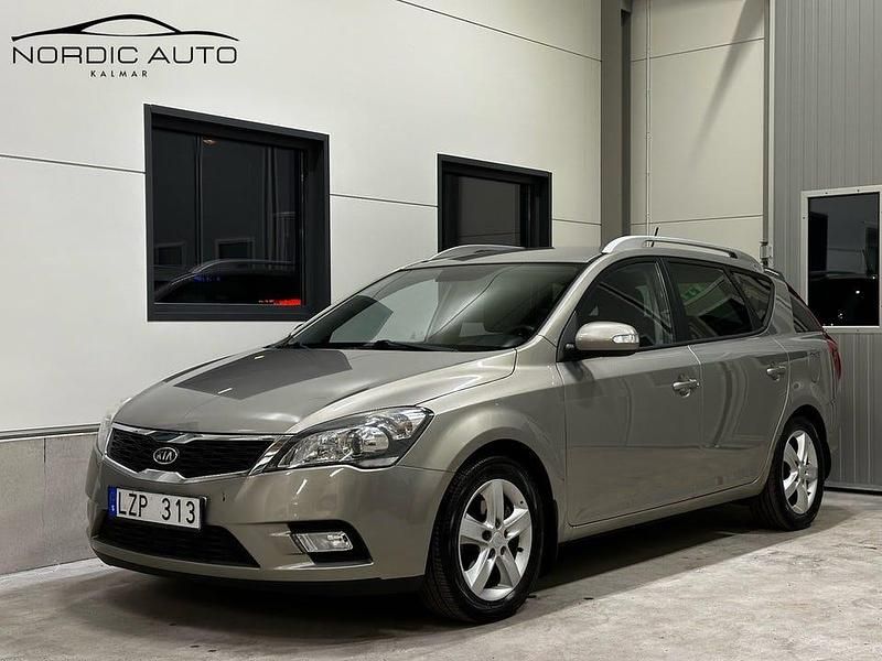Silver Begagnad 2011 Kia Ceed Sportswagon Kombi | 54 900 kr (Marknadspris) - Bild 1/4