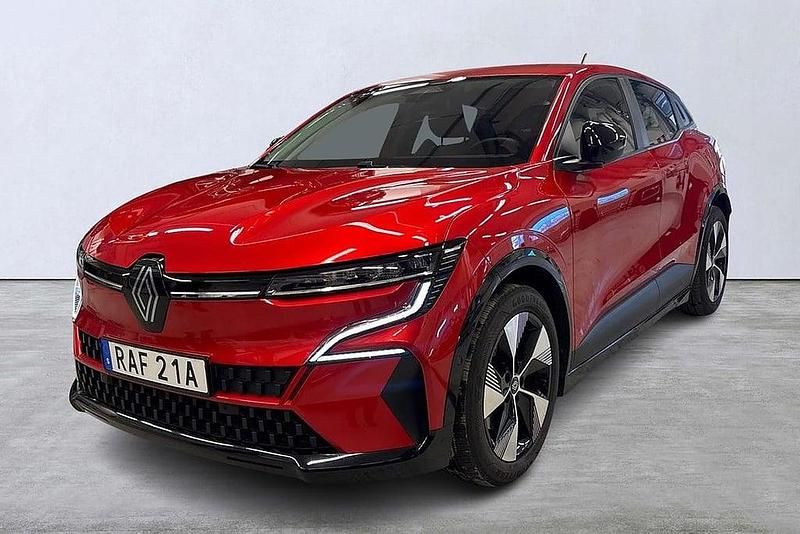 Begagnad Renault Mégane IV Equilibre 161 kW (220 HK) 2022 Röd Halvkombi