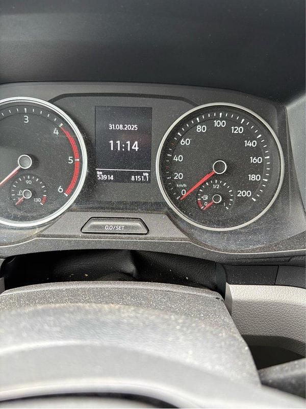 Svart Begagnad 2019 VW Crafter Van | 450 000 kr - Bild 1/4