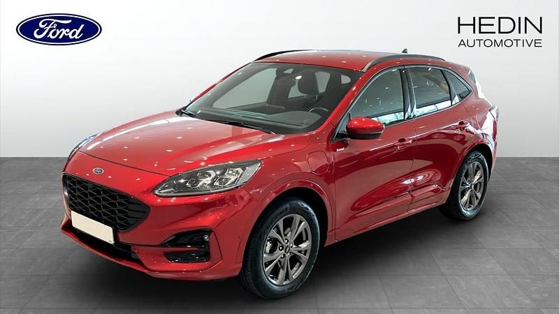 Röd (red) Begagnad 2022 Ford Kuga ST-Line X SUV | 289 900 kr (Lite dyr) - Bild 1/4