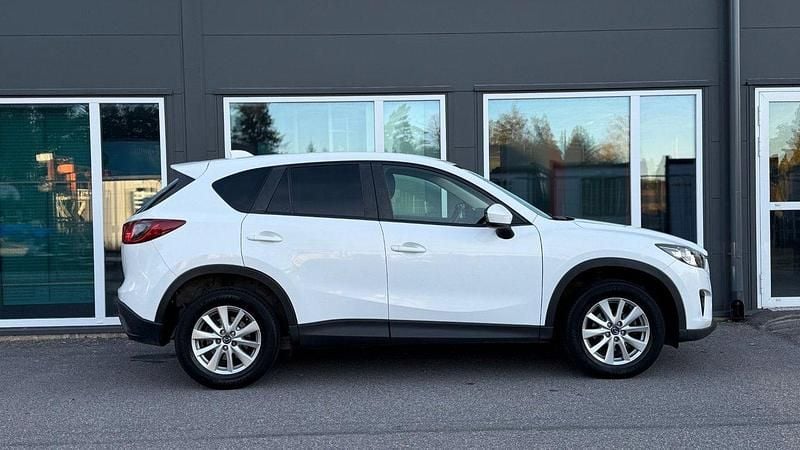 Vit Begagnad 2012 Mazda CX-5 SUV | 109 400 kr (Marknadspris) - Bild 1/4