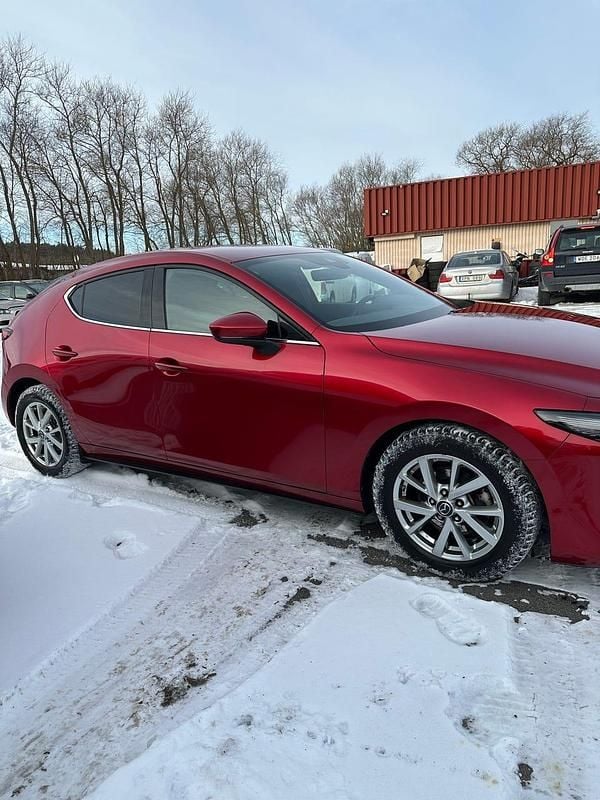 Begagnad Mazda 3 122 HK (89 kW) 2019 Soul red crystal Halvkombi