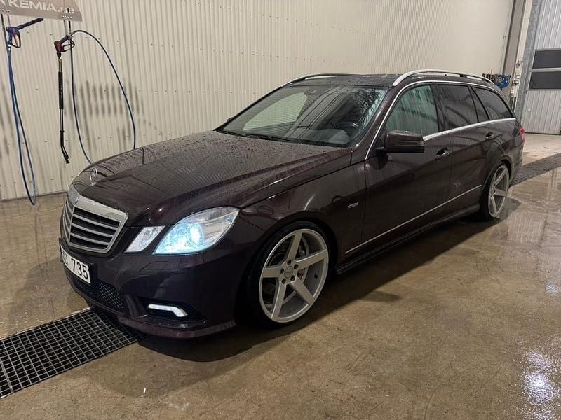 Begagnad 2011 Mercedes E350 | 125 000 kr (Marknadspris) - Bild 1/4