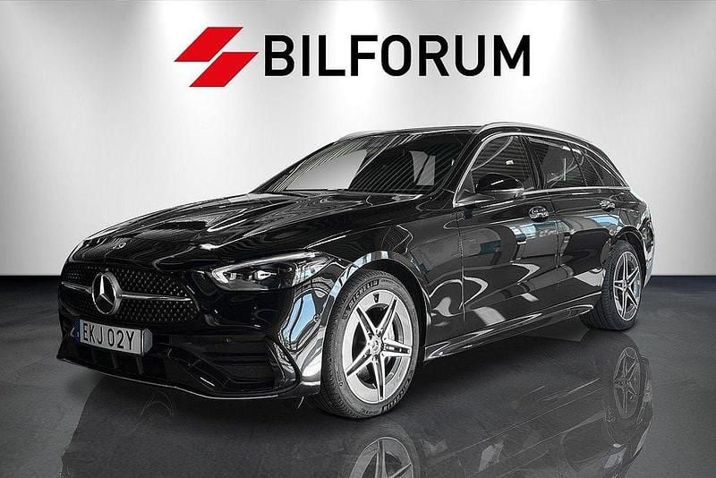 Svart Begagnad 2024 Mercedes C300e AMG line Kombi | 549 900 kr (Marknadspris) - Bild 1/4