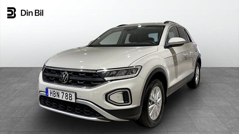 Grå (ascot grey) Begagnad 2022 VW T-Roc SUV | 229 900 kr (Marknadspris) - Bild 1/4