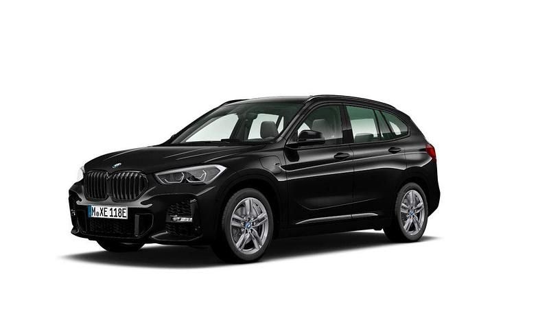 Svart Begagnad 2021 BMW X1 M Sport SUV | 319 500 kr (Marknadspris) - Bild 1/2