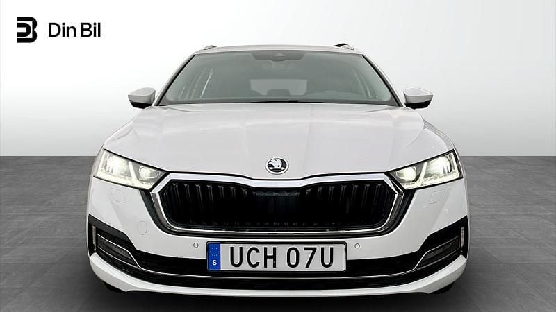 Begagnad Skoda Octavia Style 110 HK (80 kW) 2020 Vit Kombi