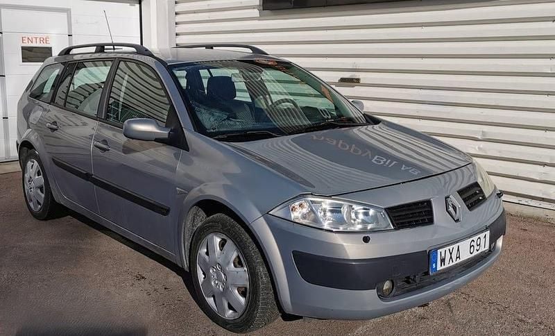 Begagnad Renault Mégane II 135 HK (99 kW) 2005 Grå