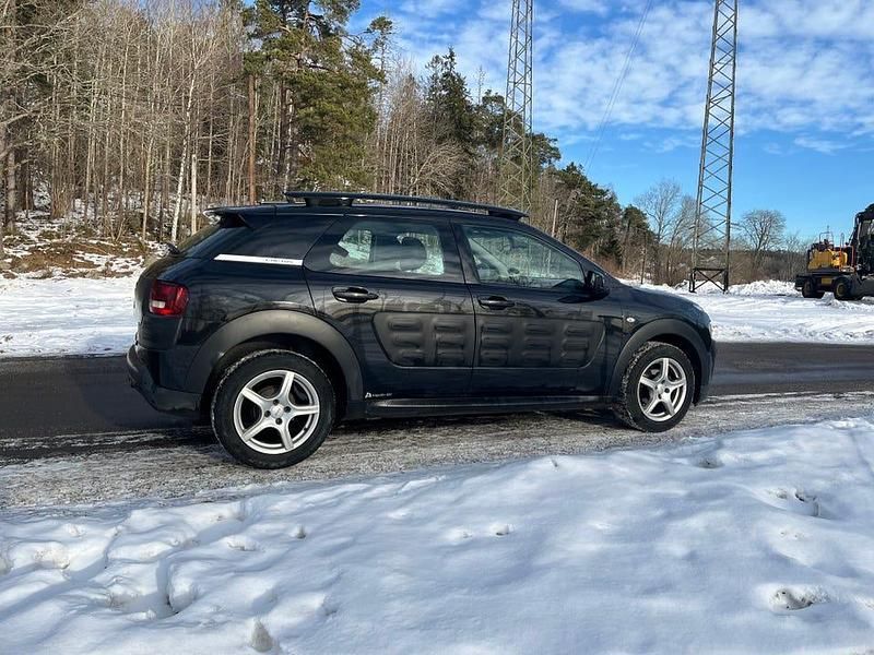 Begagnad Citroën C4 Cactus PureTech 82 HK (60 kW) 2016 Halvkombi