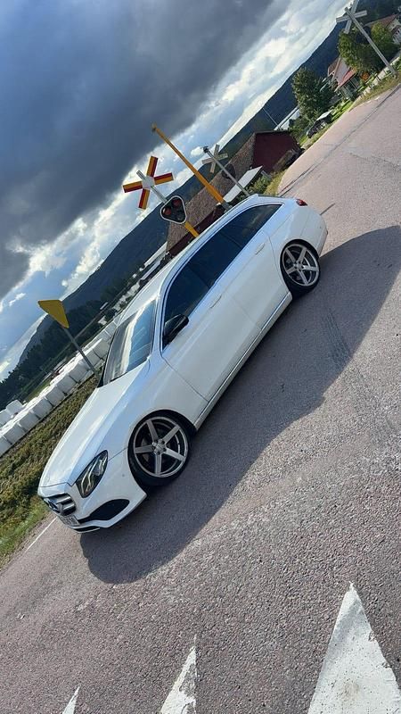 Begagnad Mercedes E220 194 HK (142 kW) 2017