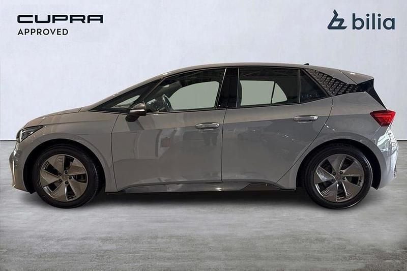 Begagnad Cupra Born 169 kW (231 HK) 2023 Ljusgrå (grå) Halvkombi