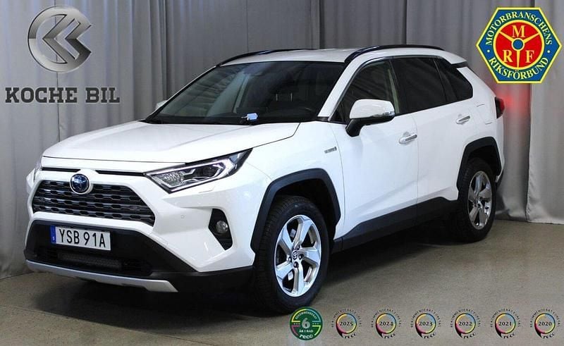 Vit Begagnad 2021 Toyota RAV4 Hybrid Executive SUV | 344 900 kr (Marknadspris) - Bild 1/4