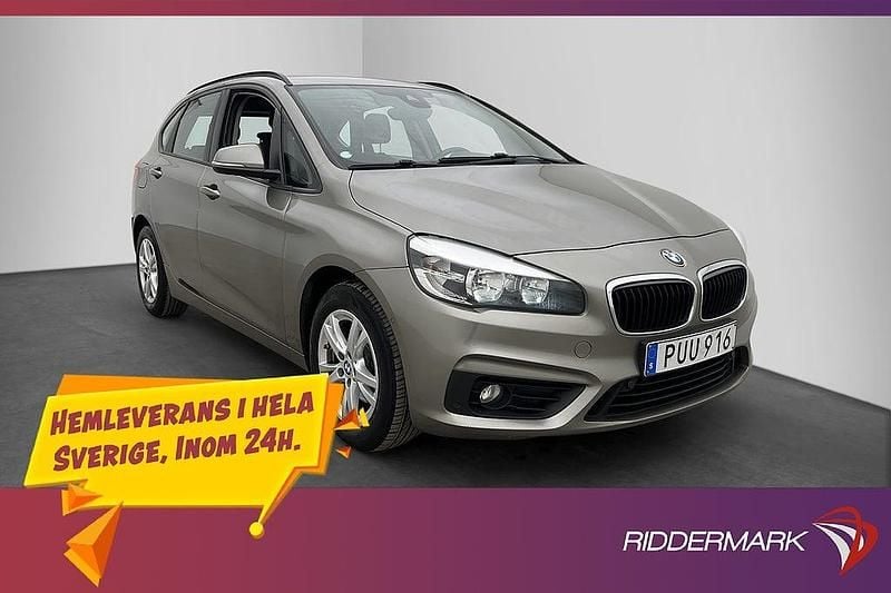 Begagnad BMW 218 Advantage 150 HK (110 kW) 2014 Silver Minibuss