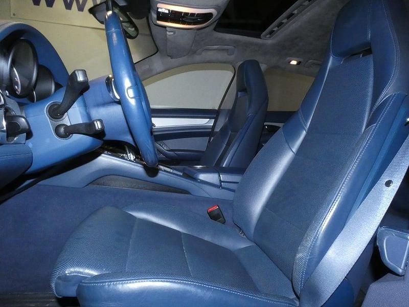 Begagnad Porsche Panamera Sport 500 HK (367 kW) 2010 Silver Halvkombi