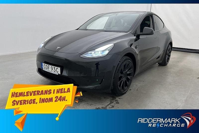 Svart Begagnad 2023 Tesla Model Y Standard Range SUV | 358 700 kr (Bra pris) - Bild 1/3