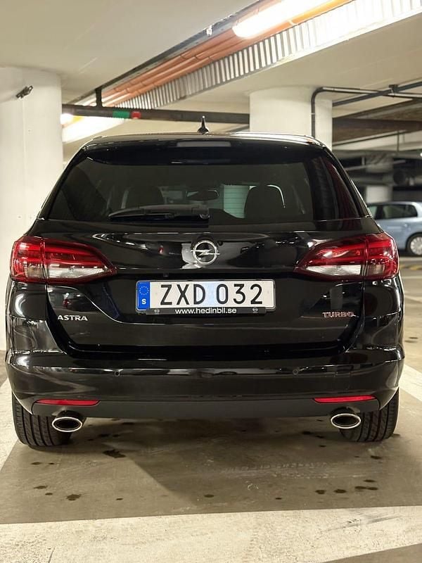 Begagnad 2019 Opel Astra Kombi | 179 000 kr - Bild 1/4