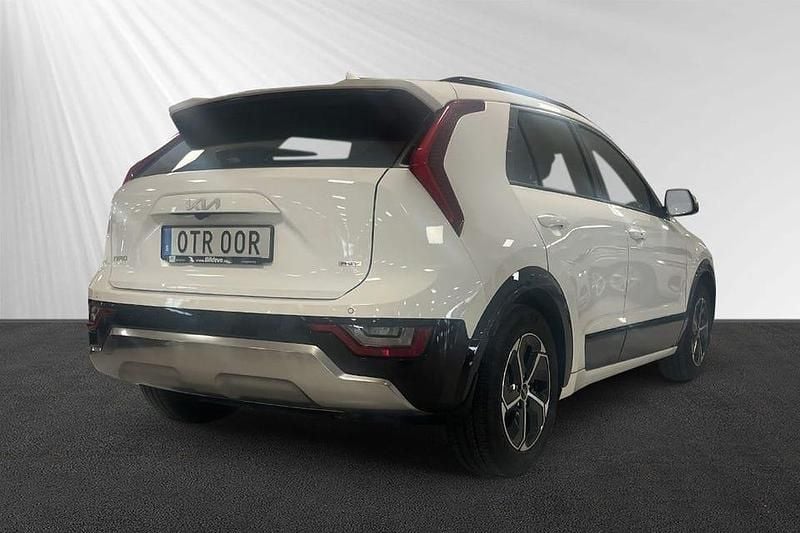 Begagnad Kia Niro 185 HK (136 kW) 2022 Vit SUV