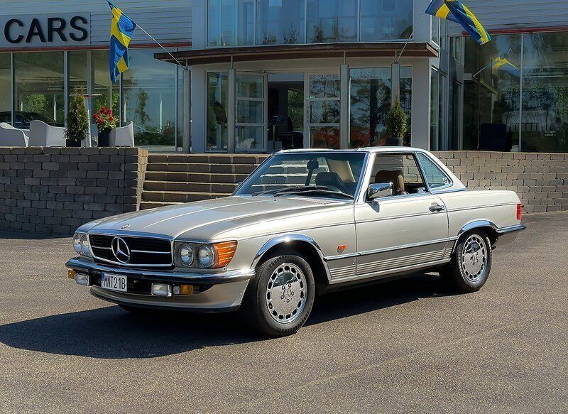 Silver Begagnad 1987 Mercedes 560 Cab | 395 000 kr - Bild 1/4