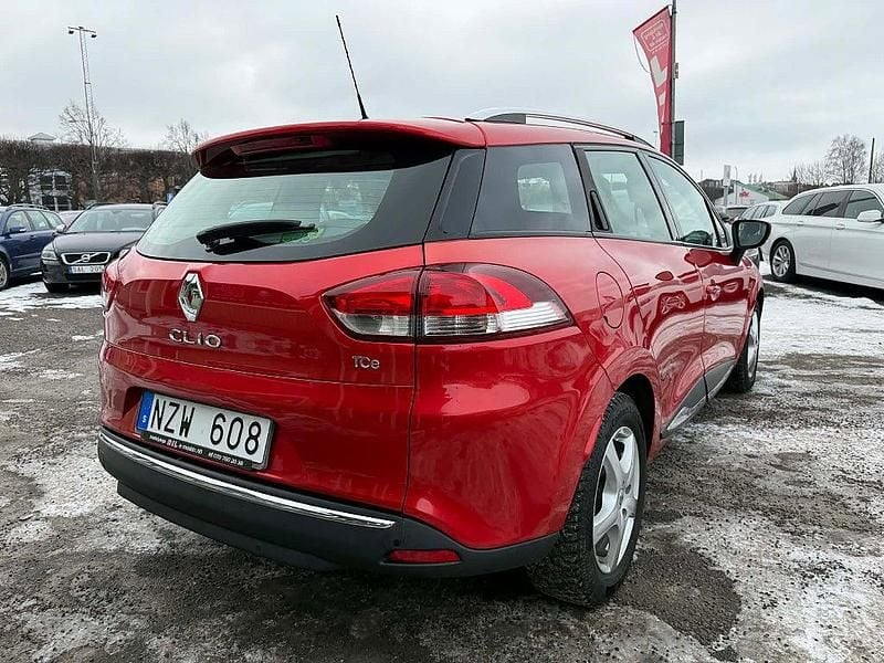 Begagnad Renault Clio GrandTour 90 HK (66 kW) 2013 Röd Kombi