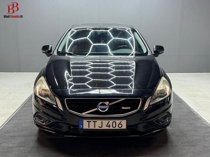 Begagnad Volvo S60 257 HK (189 kW) 2013 Svart Sedan