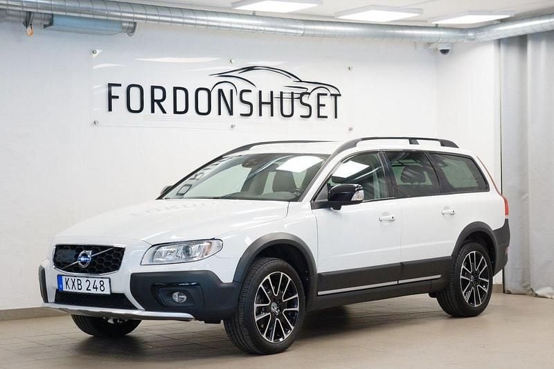 Vit Begagnad 2015 Volvo XC70 Standard SUV | 229 000 kr (Dyr) - Bild 1/4