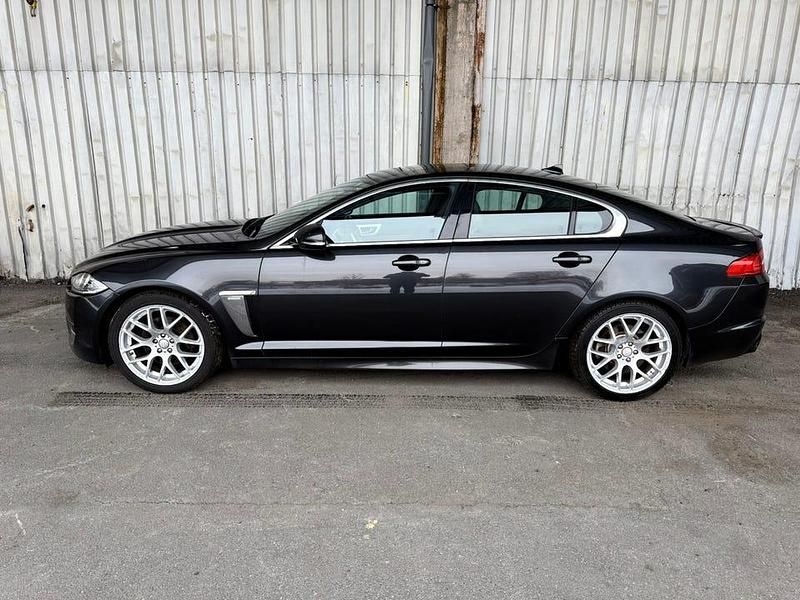 Begagnad Jaguar XF R-Sport 241 HK (177 kW) 2015