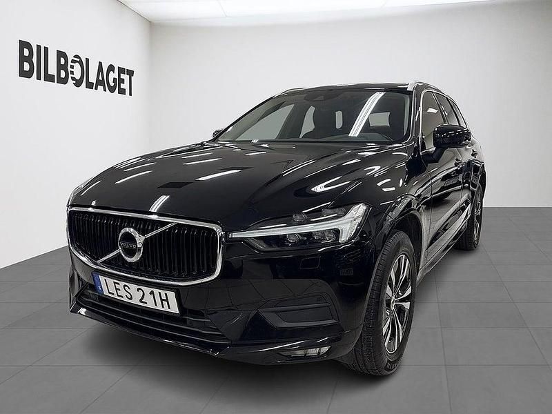Svart Begagnad 2021 Volvo XC60 Momentum SUV | 324 800 kr (Superpris) - Bild 1/4