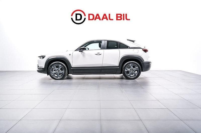 Vit Begagnad 2023 Mazda MX30 Exclusive-Line SUV | 274 700 kr (Superpris) - Bild 1/4