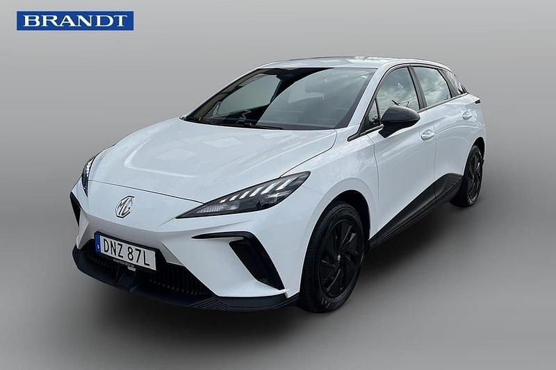 Vit Begagnad 2023 MG MG4 EV Halvkombi | 229 900 kr - Bild 1/4