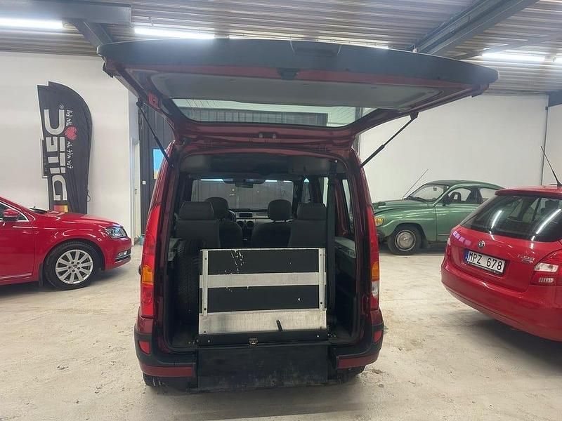 Begagnad Renault Kangoo Privilege 95 HK (69 kW) 2003 Röd Minibuss