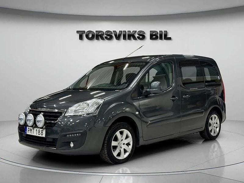 Gråmet Begagnad 2015 Peugeot Partner Tepee Minibuss | 99 900 kr (Marknadspris) - Bild 1/4