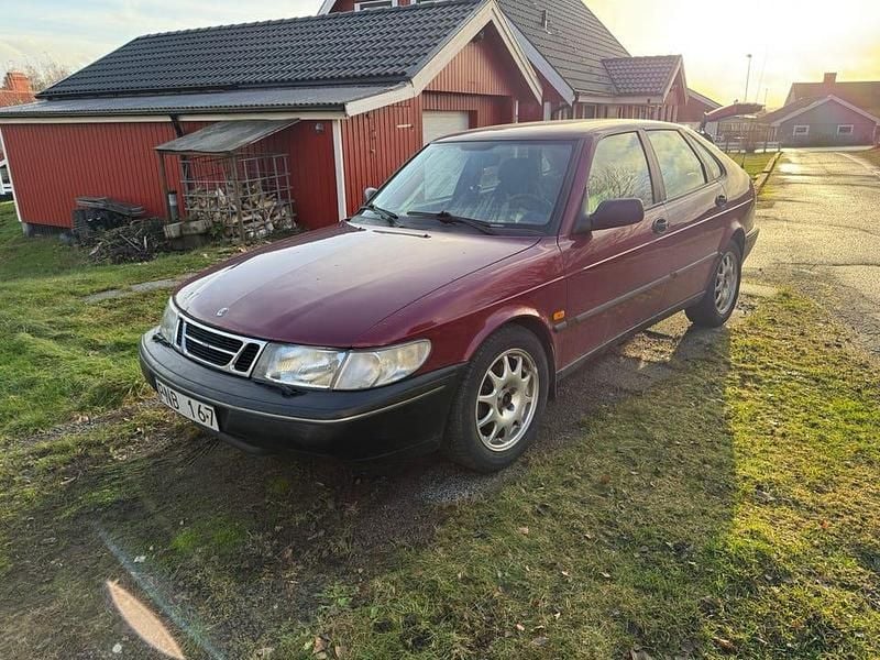 Begagnad 1994 Saab 900 Halvkombi | 28 000 kr - Bild 1/4