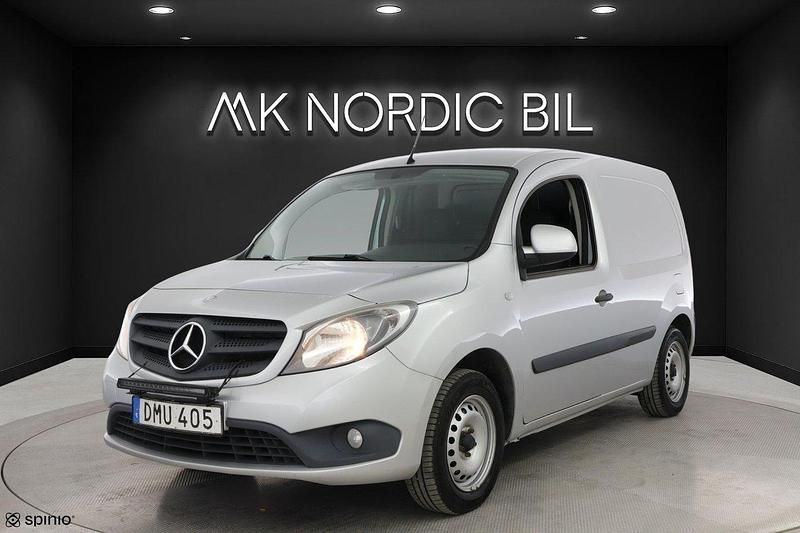 Silver Begagnad 2015 Mercedes Citan 109 Van | 78 000 kr (Marknadspris) - Bild 1/4