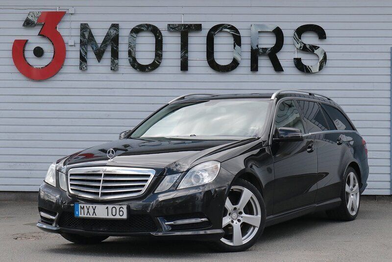 Svart Begagnad 2012 Mercedes E220 Classic Kombi | 126 900 kr (Marknadspris) - Bild 1/4
