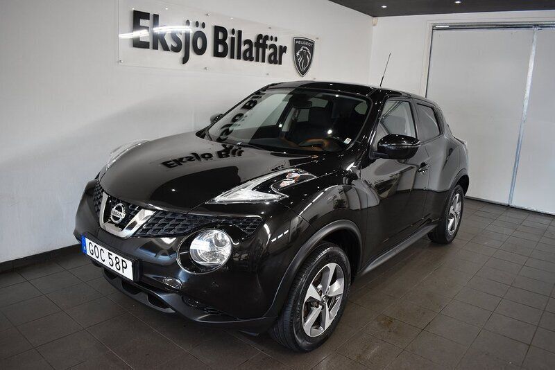 Svart (svart metallic) Begagnad 2019 Nissan Juke N-Connecta SUV | 129 500 kr (Marknadspris) - Bild 1/4