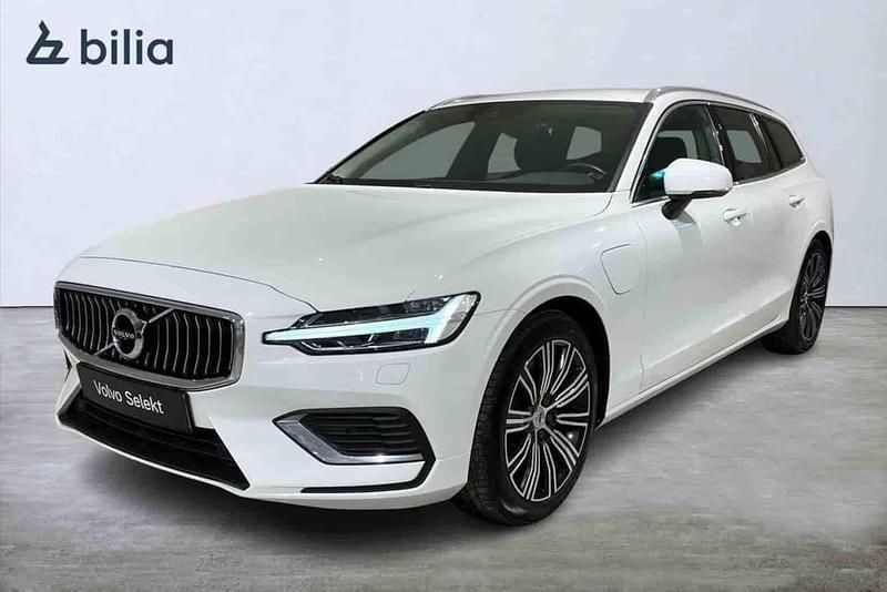Begagnad Volvo V60 2022 Vit Kombi