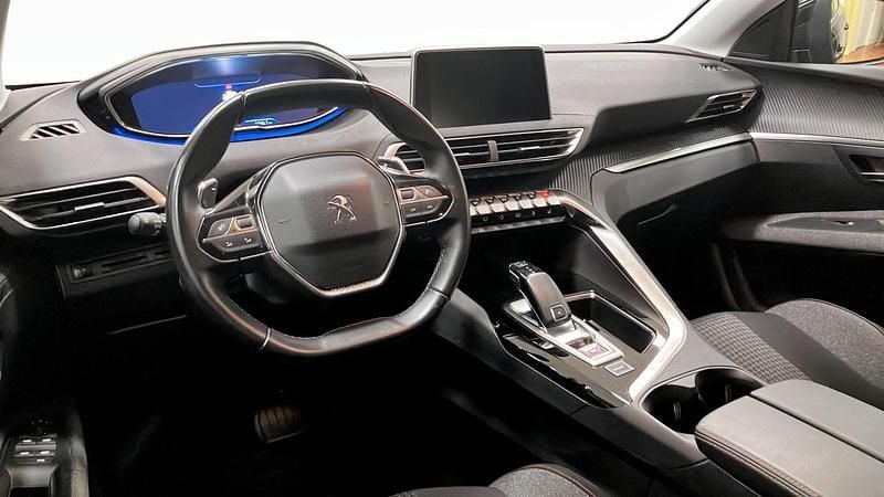 Begagnad Peugeot 3008 131 HK (96 kW) 2019 Svart SUV