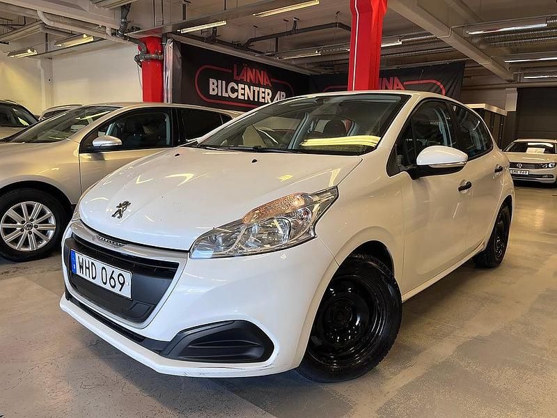 Vit Begagnad 2016 Peugeot 208 Halvkombi | 59 800 kr (Bra pris) - Bild 1/4