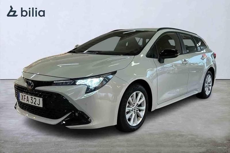 Grå Ny 2025 Toyota Corolla Kombi | 314 900 kr - Bild 1/1