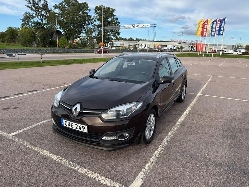 Brun Begagnad 2014 Renault Mégane GrandTour Kombi | 69 900 kr (Lite dyr) - Bild 1/4