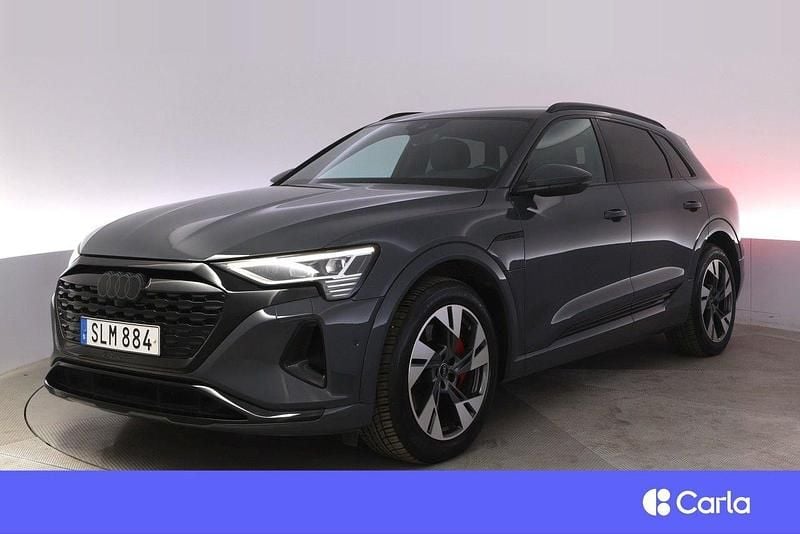 Grå Begagnad 2023 Audi Q8 e-tron Proline SUV | 494 900 kr (Bra pris) - Bild 1/4