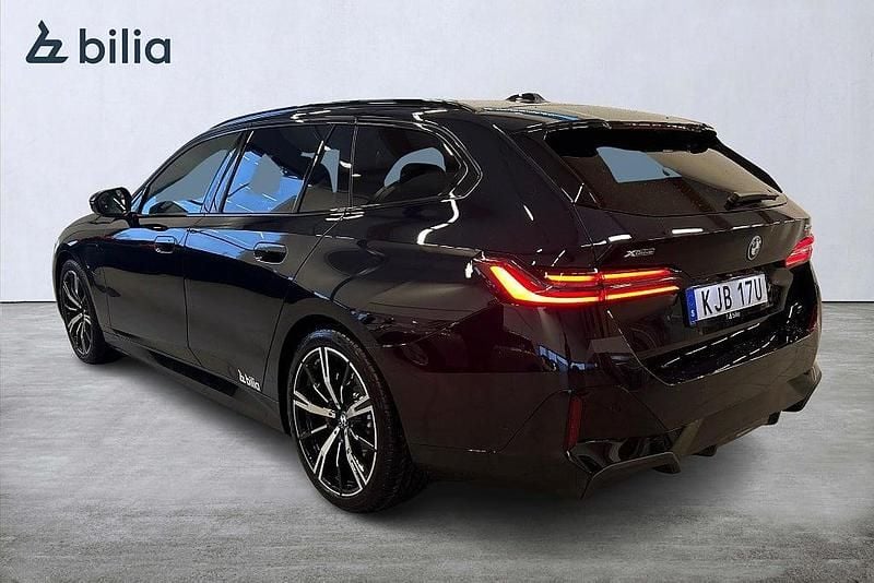 Begagnad BMW 530e 190 HK (139 kW) 2026 Svart Kombi