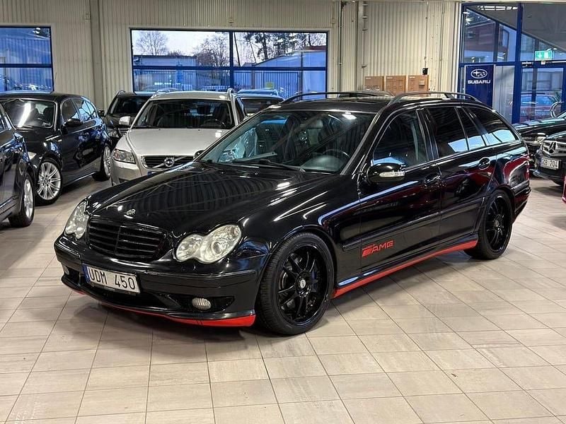 Begagnad Mercedes C32 AMG Avantgarde 354 HK (260 kW) 2002 Svart Kombi