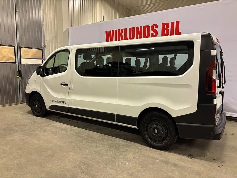 Begagnad Renault Trafic 146 HK (107 kW) 2020 Vit Minibuss
