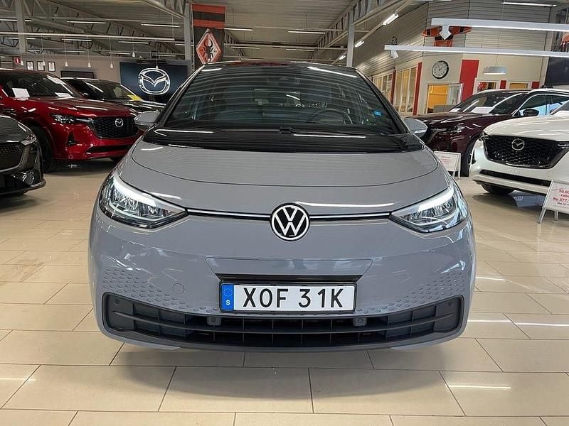 Begagnad VW ID.3 Pro Performance 150 kW (204 HK) 2023 Grå Halvkombi