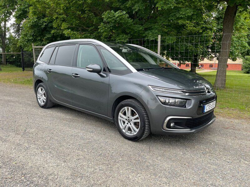 Grå Begagnad 2016 Citroën Grand C4 Picasso Minibuss | 139 000 kr (Lite dyr) - Bild 1/4