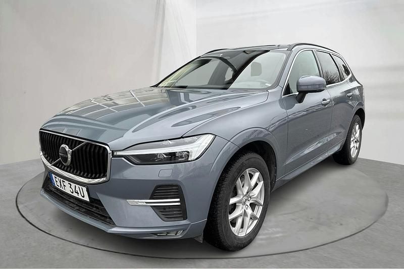 Grå Begagnad 2023 Volvo XC60 Core SUV | 339 000 kr (Superpris) - Bild 1/4