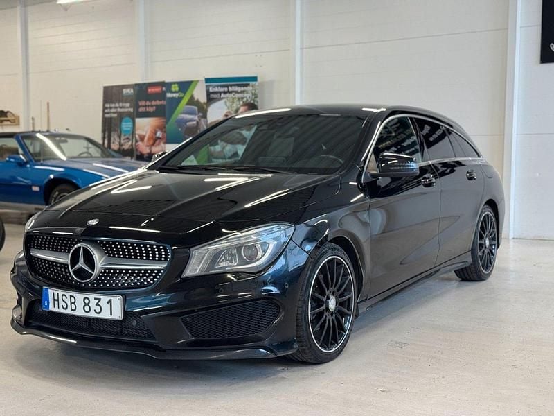 Svart Begagnad 2015 Mercedes CLA200 Shooting Brake AMG Kombi | 140 000 kr (Bra pris) - Bild 1/4