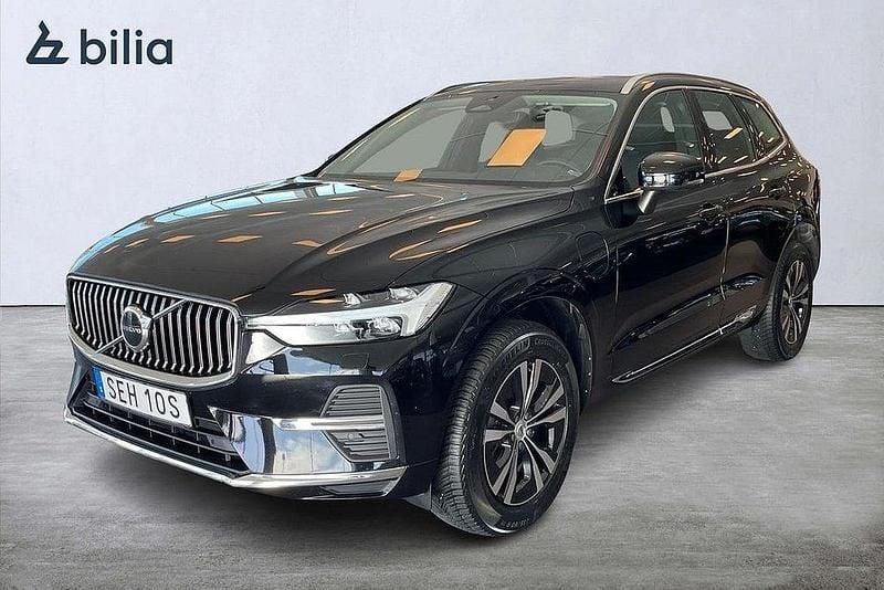 Svart Begagnad 2022 Volvo XC60 Core SUV | 429 900 kr (Bra pris) - Bild 1/3